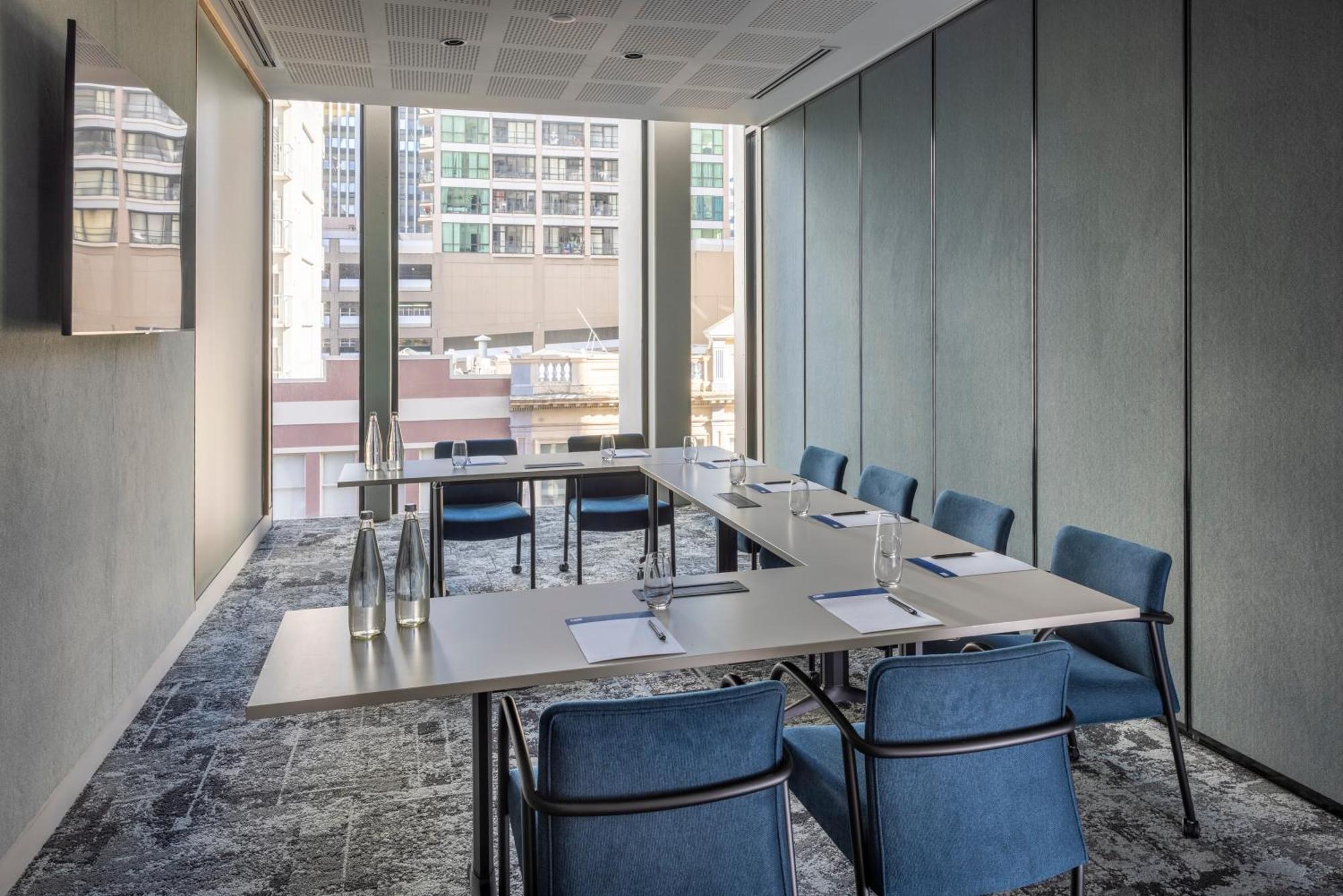 Holiday Inn Express Auckland City Centre By Ihg Exterior photo